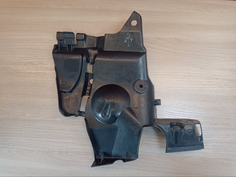 Пыльник двигателя