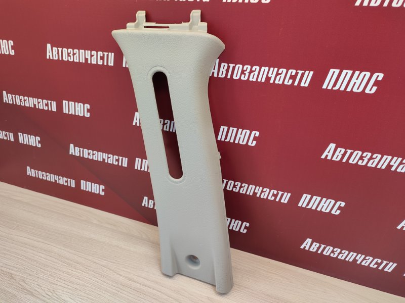 Обшивка средней стойки