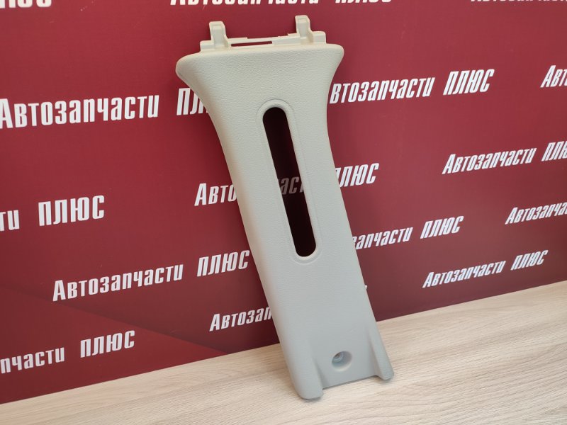 Обшивка средней стойки