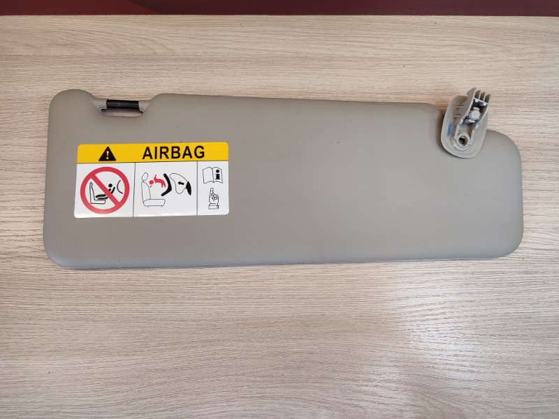 Козырек солнцезащитный