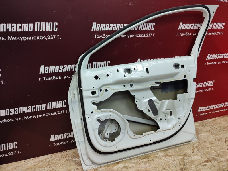 Дверь боковая