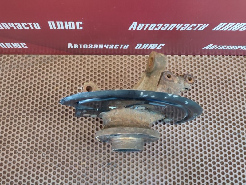 Кулак поворотный