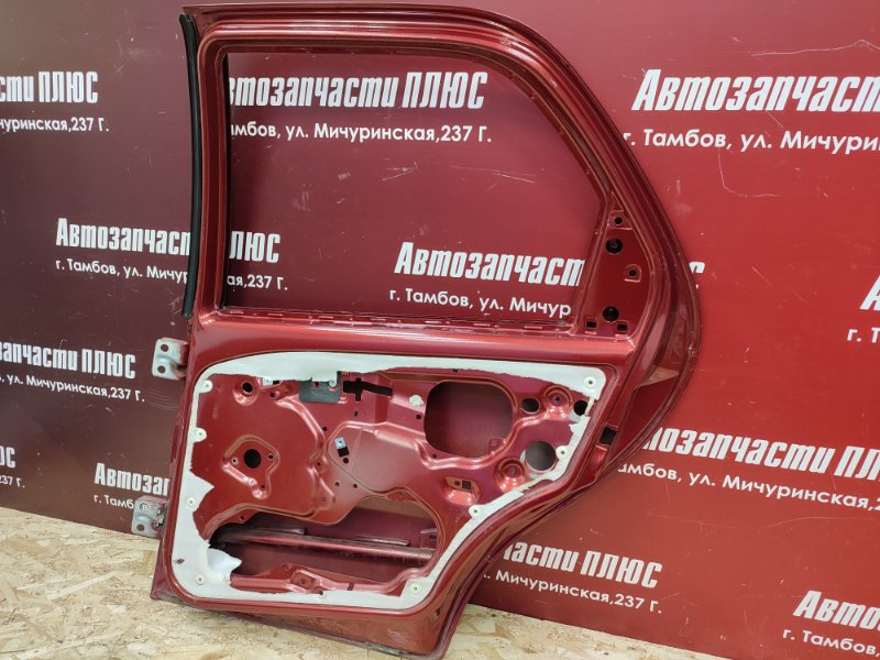 Дверь боковая