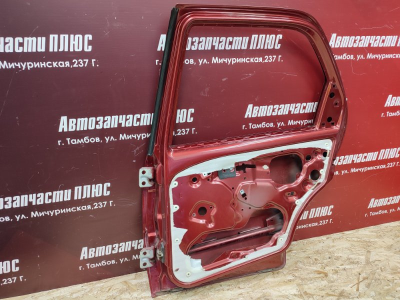 Дверь боковая
