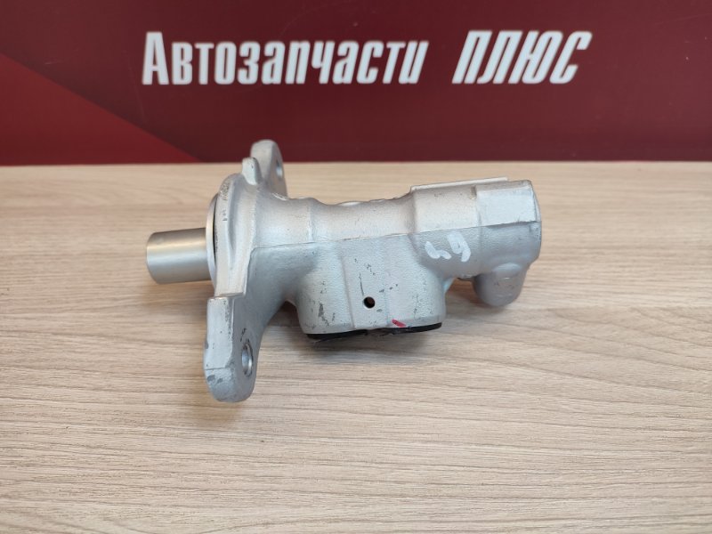 Главный тормозной цилиндр