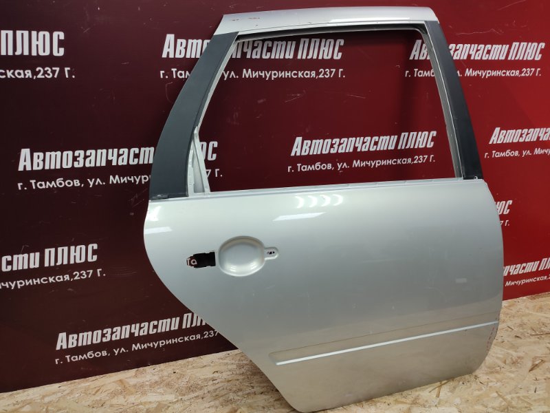 Дверь боковая