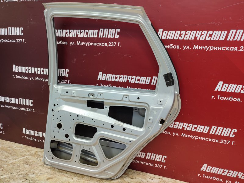 Дверь боковая