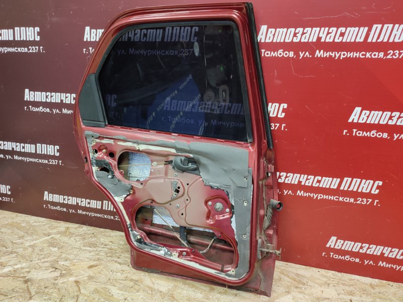 Дверь боковая