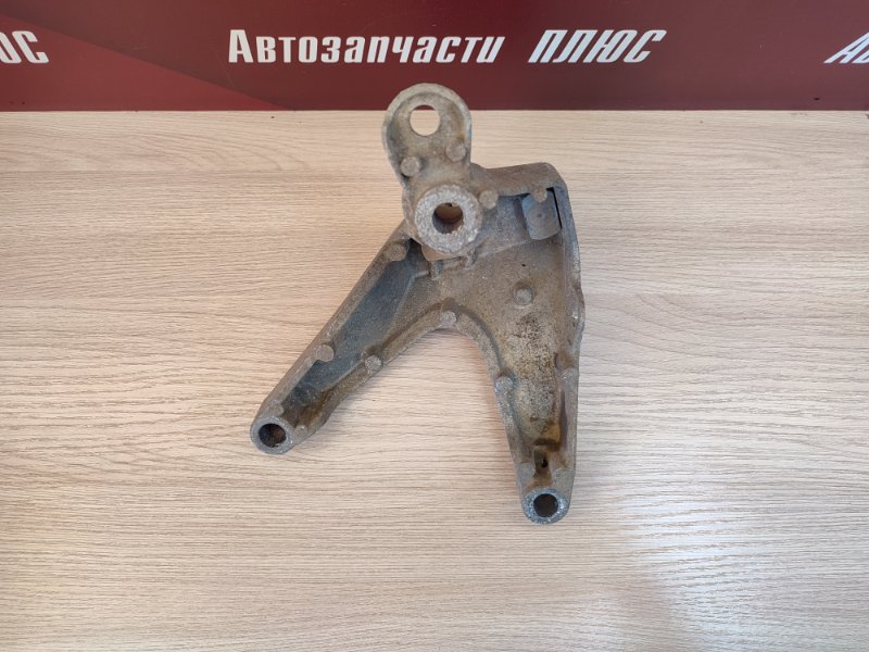 Кронштейн кпп