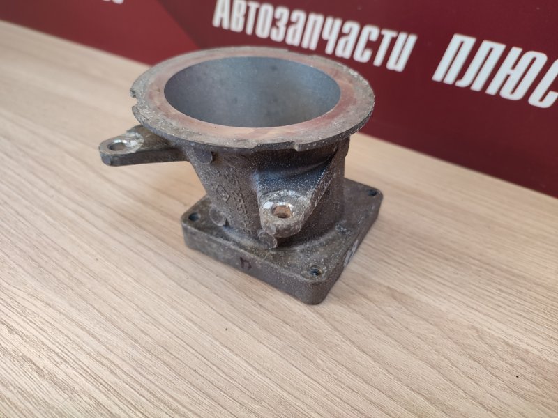 Фланец дроссельной заслонки