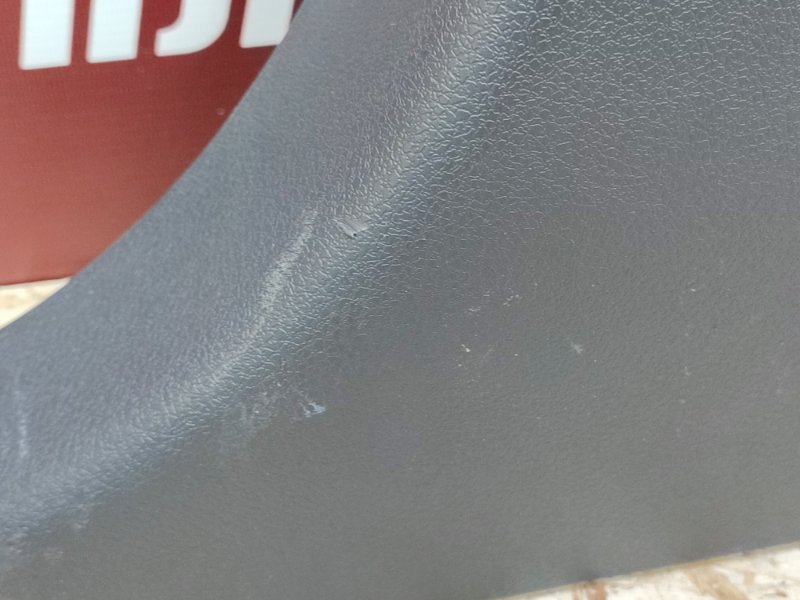 Обшивка средней стойки