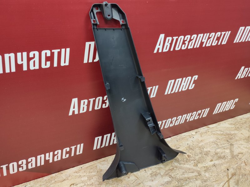 Обшивка средней стойки