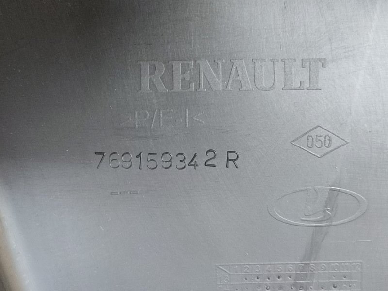 Обшивка средней стойки