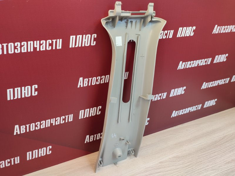 Обшивка средней стойки