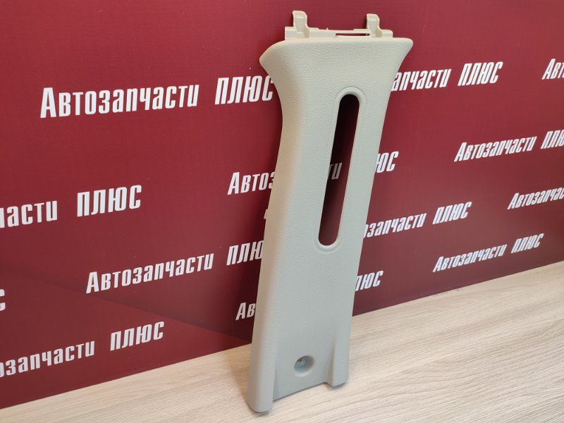 Обшивка средней стойки