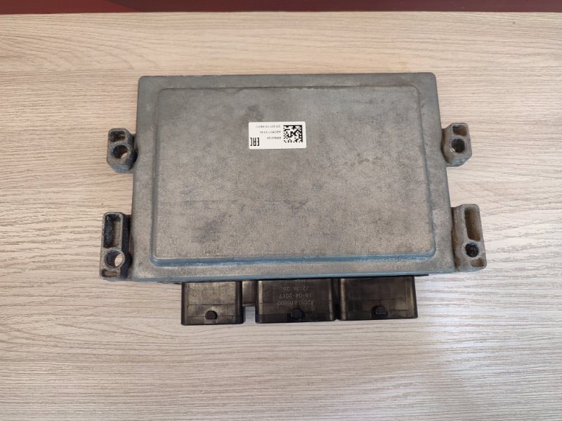 Блок управления двигателем