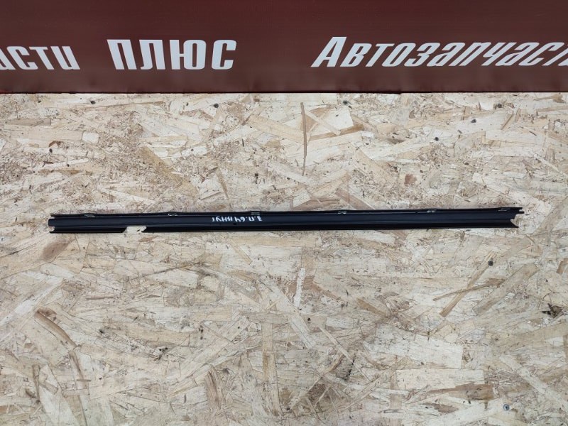 Уплотнитель стекла двери внутренний