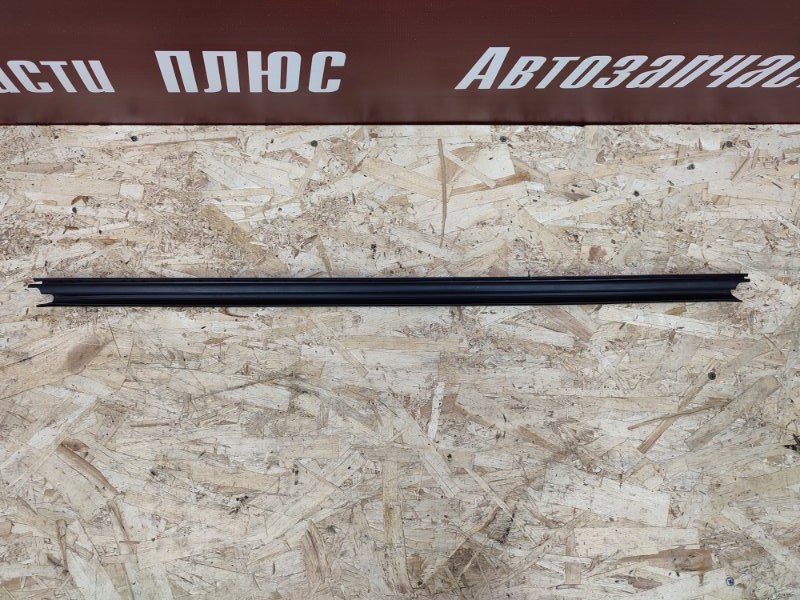 Уплотнитель стекла двери внутренний