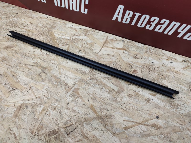 Уплотнитель стекла двери внутренний