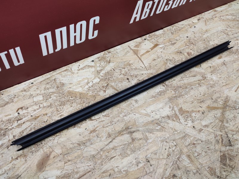 Уплотнитель стекла двери внутренний