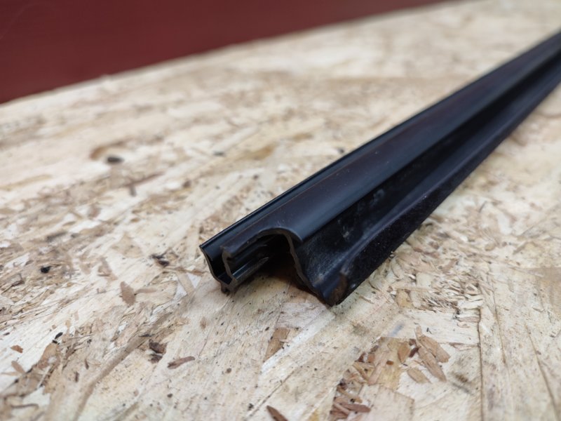 Уплотнитель стекла двери внутренний