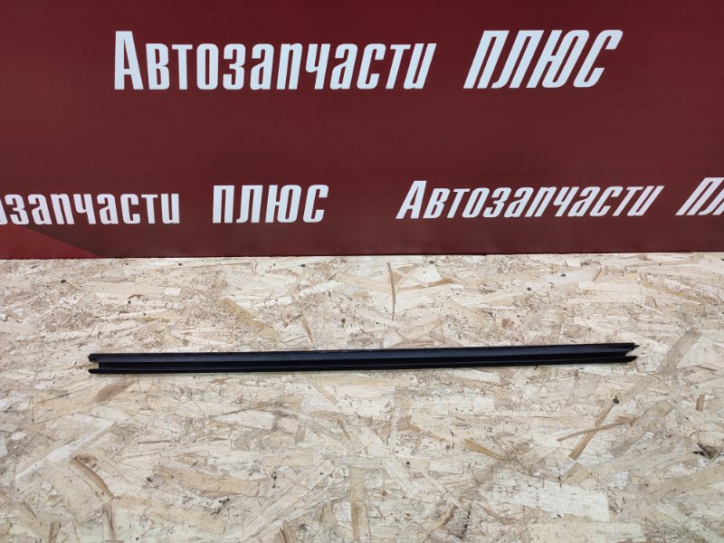 Уплотнитель стекла двери внутренний