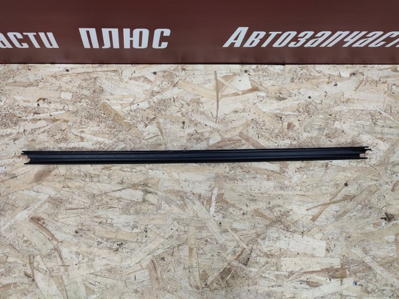 Уплотнитель стекла двери внутренний