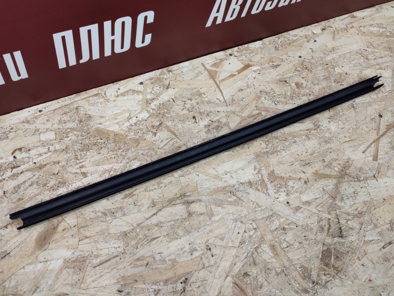 Уплотнитель стекла двери внутренний