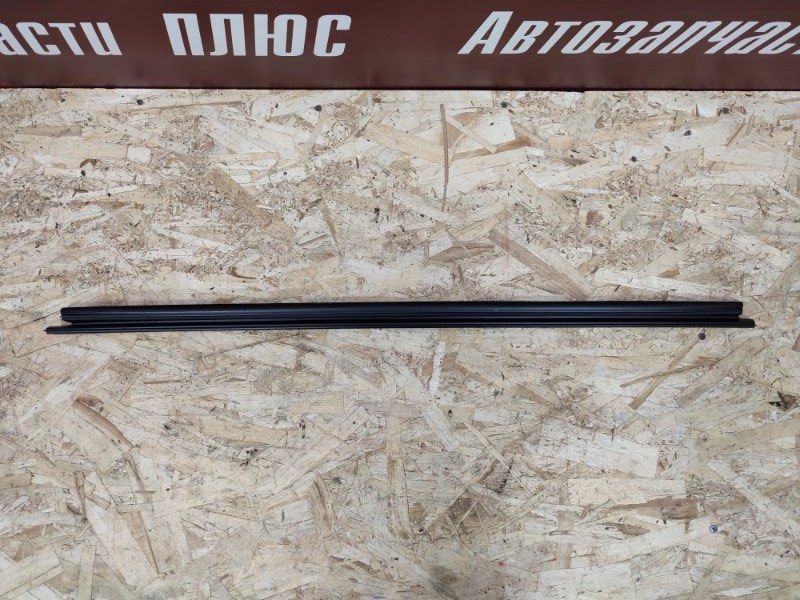 Уплотнитель стекла двери внутренний