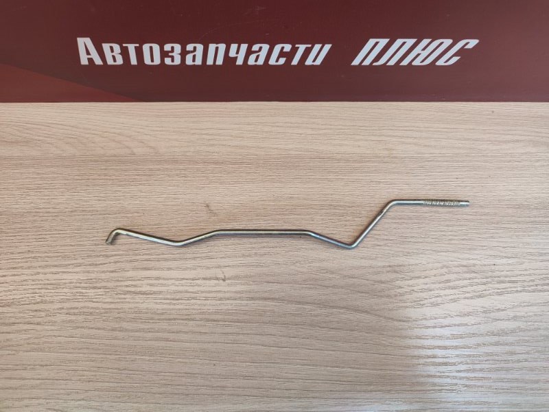 Тяга замка двери