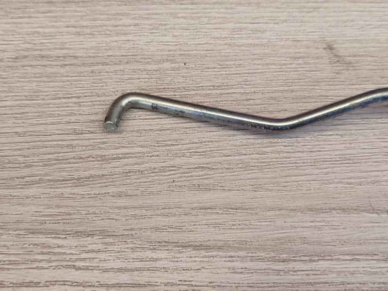 Тяга замка двери