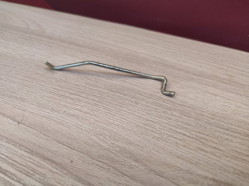 Тяга замка двери