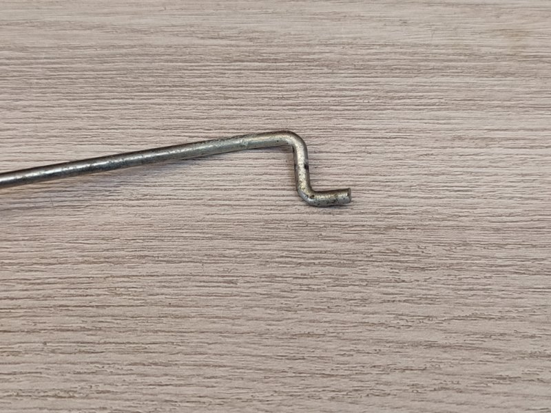 Тяга замка двери