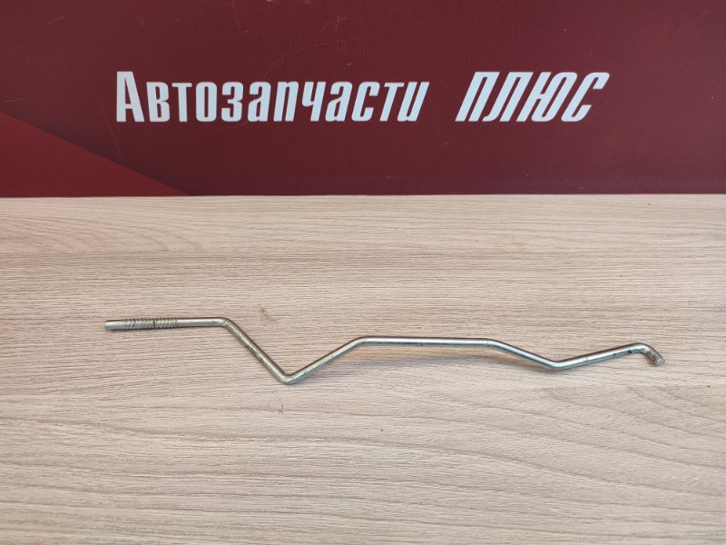 Тяга замка двери