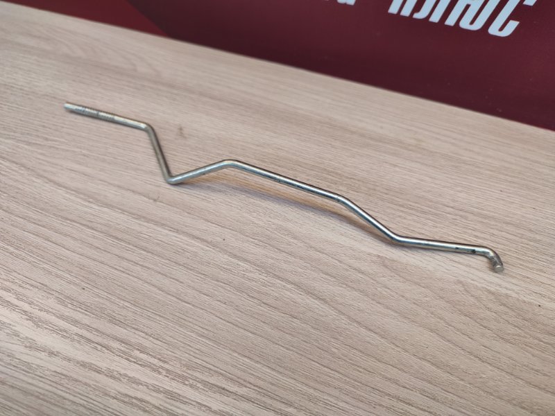 Тяга замка двери