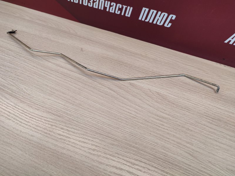 Тяга замка двери