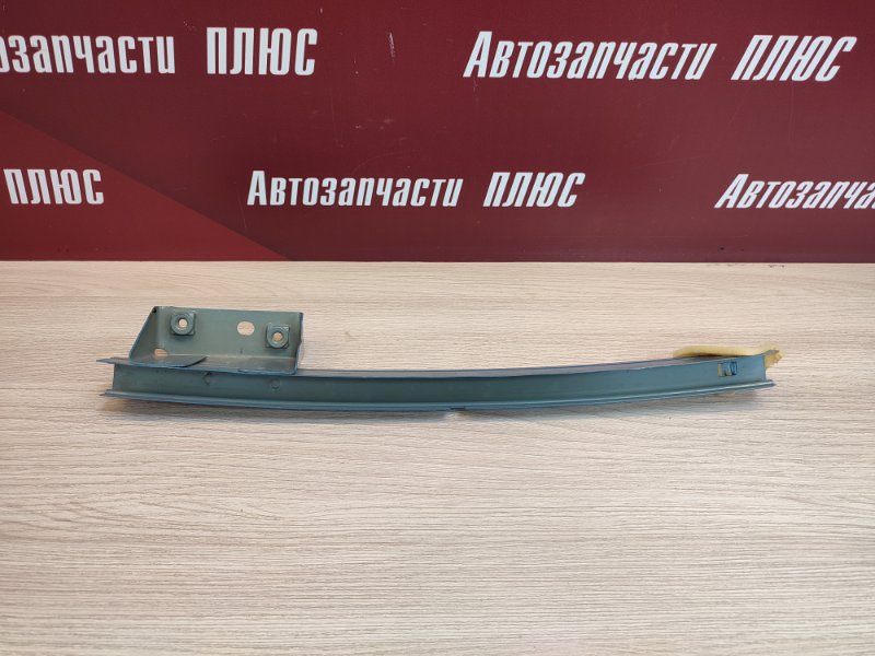 Направляющая стекла двери
