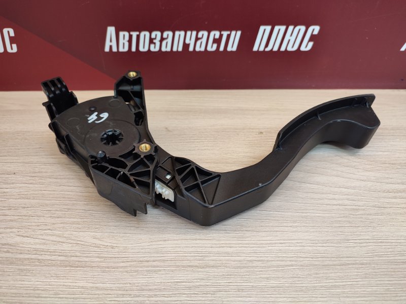 Педаль газа