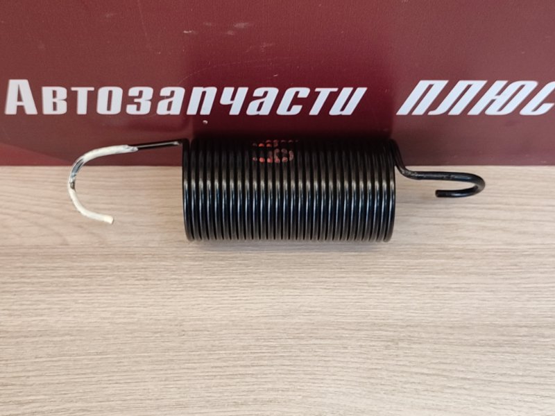 Пружина крышки багажника