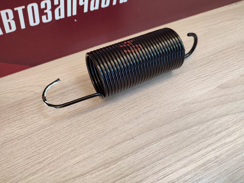 Пружина крышки багажника