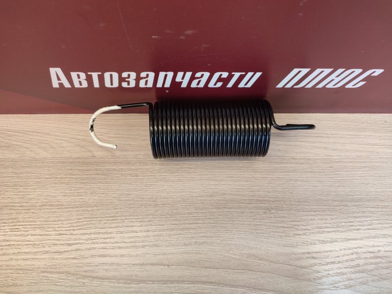Пружина крышки багажника