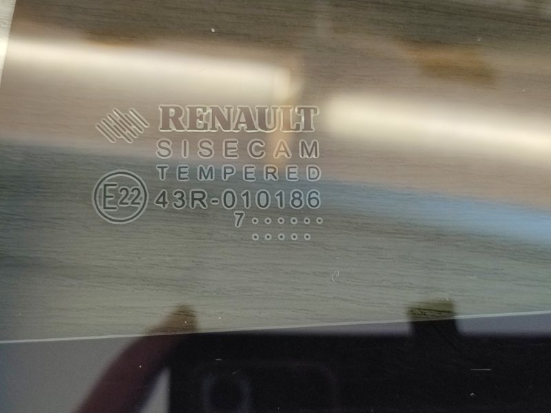 Форточка двери