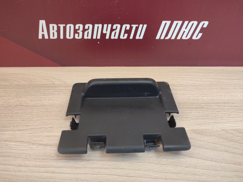 Накладка крышки багажника