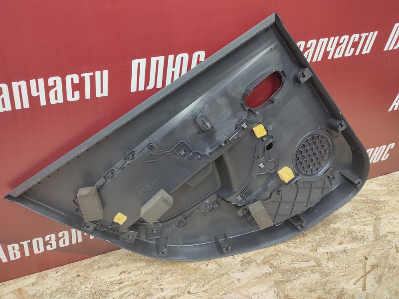 Обшивка боковой двери