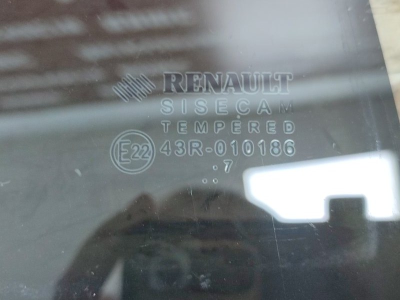 Стекло двери