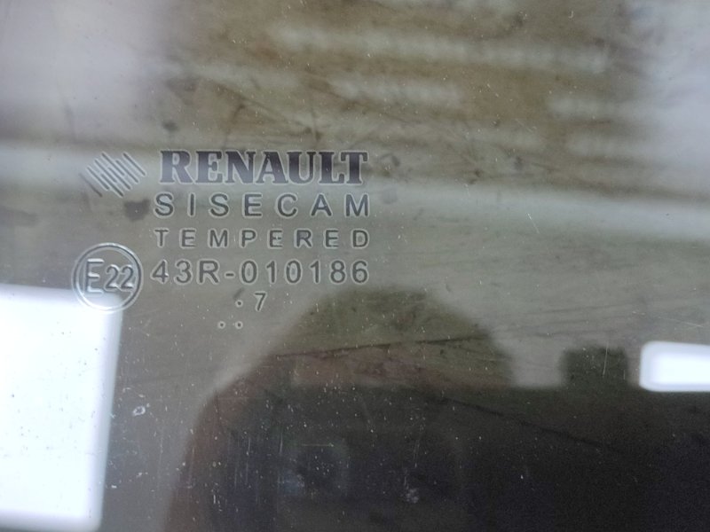 Стекло двери