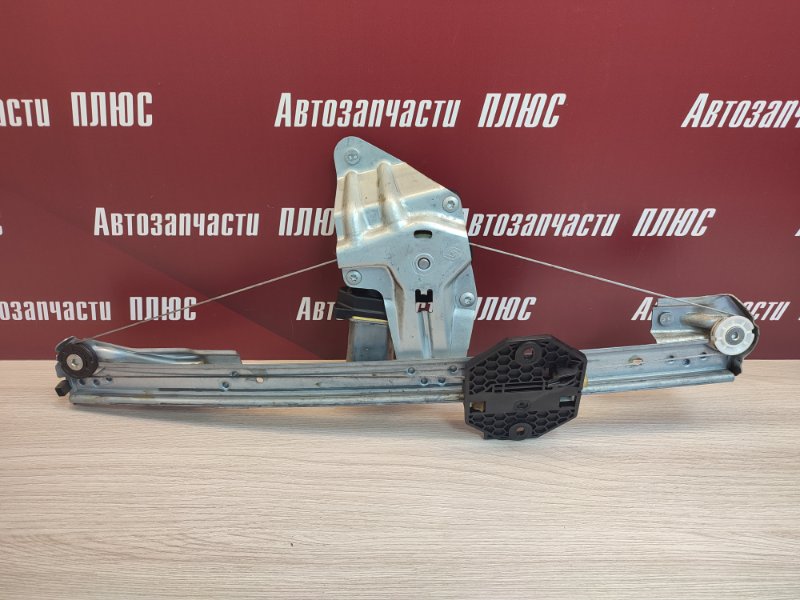 Стеклоподъемник    двери