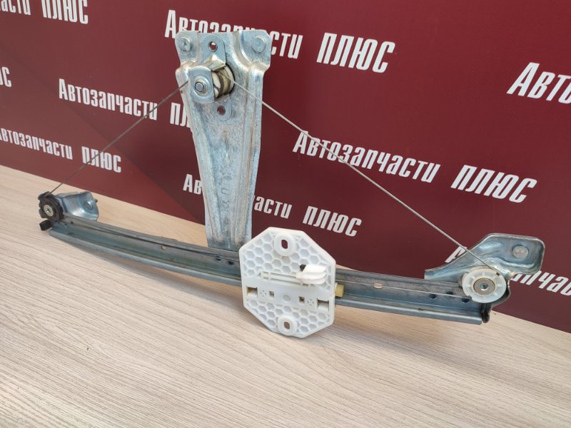 Стеклоподъемник    двери