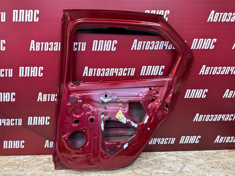 Дверь боковая