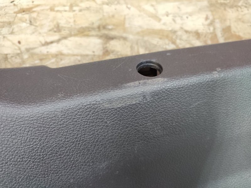 Обшивка багажника